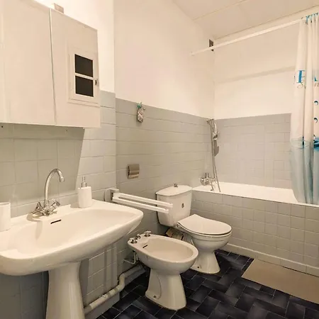 Appartamento With Sea View - Near The Port *